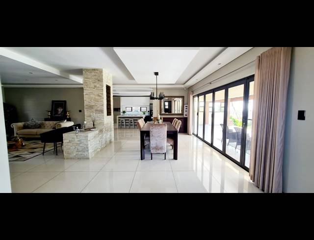5 BEDROOM HOUSE FOR SALE IN IZINGA RIDGE
